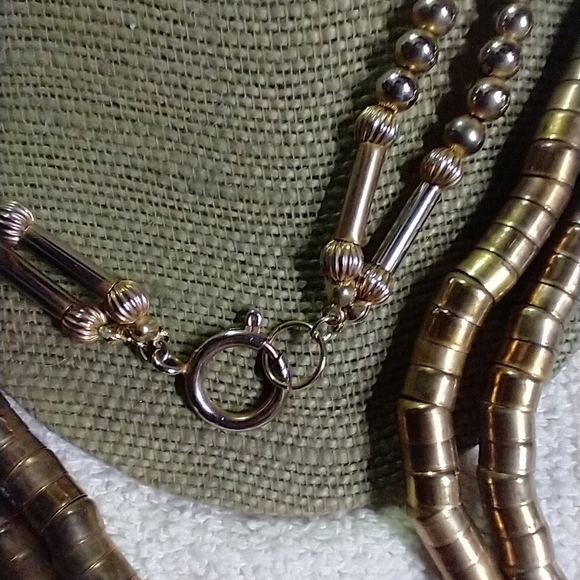 Large long goldtone knotted beaded necklace - Picture 2 of 5